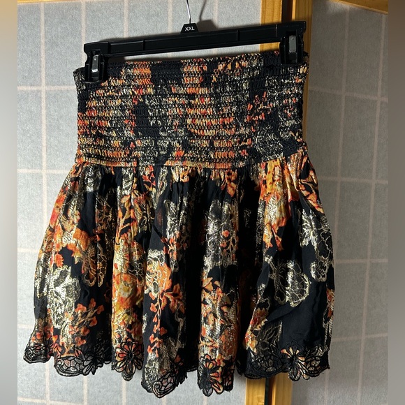 HEMANT & NANDITA FLORAL mini printed skirt - Picture 4 of 6